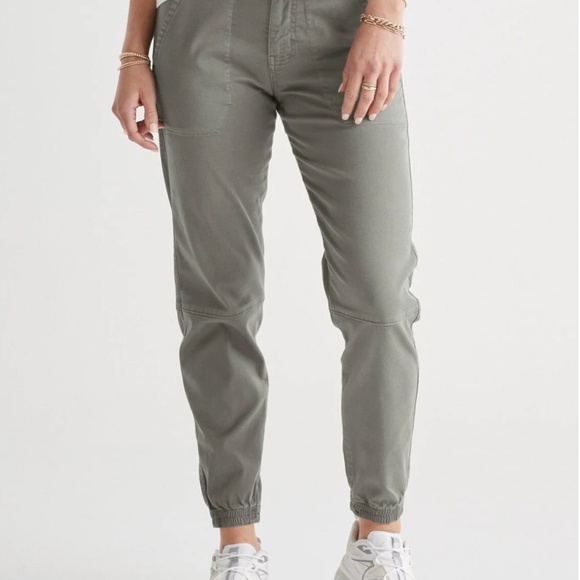 NWT DUER Women's Live Lite Jogger in Fatigue - Size Small - Picture 2 of 8